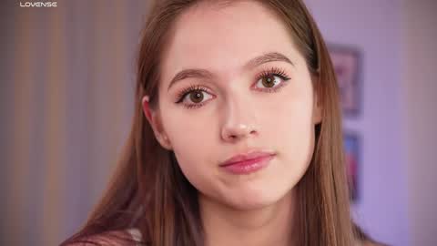 Snapshot of hecola chatting on May 2026 10:19:02 AM Nika next stream 200pm GMT online show from May 2026 10:19:02 AM