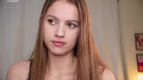 Snapshot of hecola chatting on July 2026 06:38:01 AM Nika next stream 200pm GMT online show from July 2026 06:38:01 AM