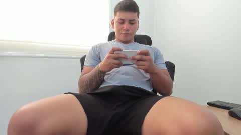  18 online show from February 2026 09:10:01 PM