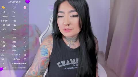 Snapshot of heey_kitty chatting on May 2026 06:24:02 PM IM EMY online show from May 2026 06:24:02 PM