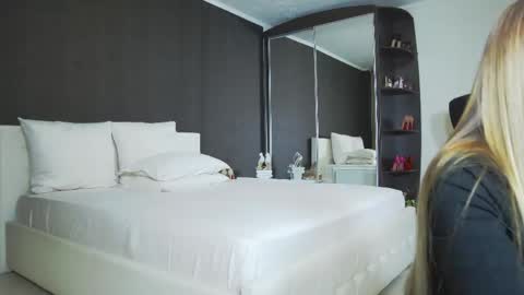 Helen online show from April 2026 03:06:01 PM