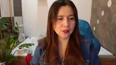 Snapshot of heidy_wells chatting on March 2026 12:42:01 PM Heidy online show from March 2026 12:42:01 PM