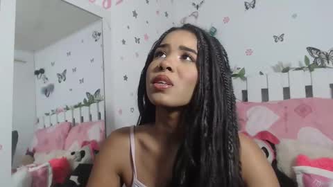 Snapshot of hela_sexy_xx chatting on May 2026 04:40:02 AM hella online show from May 2026 04:40:02 AM