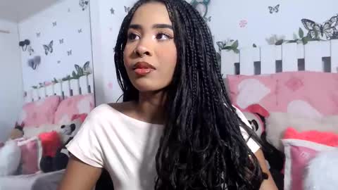 Snapshot of hela_sexy_xx chatting on May 2026 04:32:02 AM hella online show from May 2026 04:32:02 AM