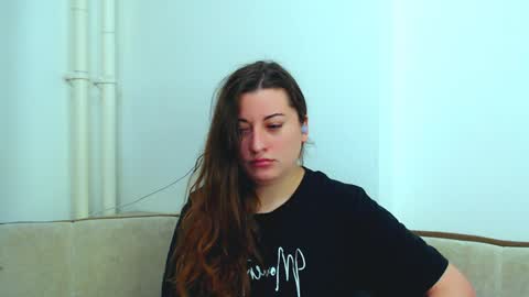 helen_adams_ online show from January 2025 05:01:01 AM