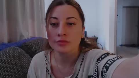 Snapshot of helen_adams_ chatting on July 2026 06:05:01 AM helen_adams_ online show from July 2026 06:05:01 AM