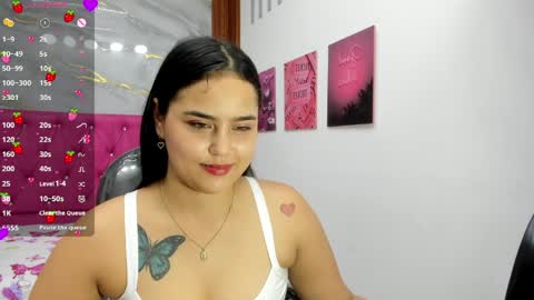 Snapshot of helen_russoo chatting on April 2026 06:45:02 PM Helen online show from April 2026 06:45:02 PM