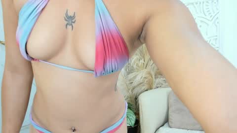 Snapshot of helen_zen chatting on May 2026 08:29:01 PM helen zen online show from May 2026 08:29:01 PM
