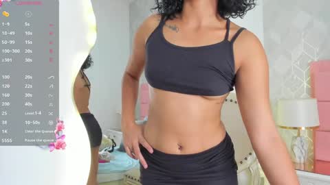 Snapshot of helen_zen chatting on May 2026 08:03:02 PM helen zen online show from May 2026 08:03:02 PM