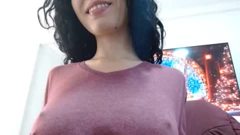 Snapshot of helena_hadler chatting on December 2024 09:41:02 PM -- EE -- online show from December 2024 09:41:02 PM