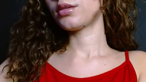 Snapshot of helena_hadler chatting on December 2025 03:21:01 PM -- EE -- online show from December 2025 03:21:01 PM