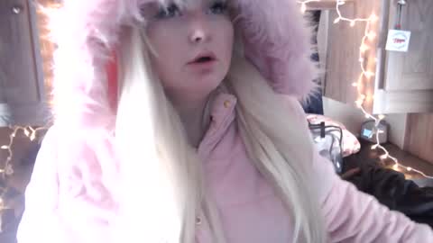 Helena Hope online show from January 2025 08:04:01 PM