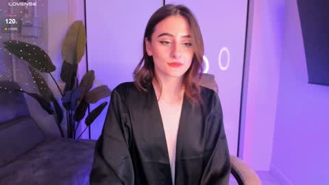 Snapshot of helena_lorente chatting on December 2024 02:34:02 AM Helen online show from December 2024 02:34:02 AM