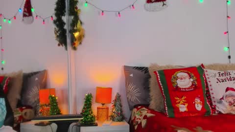 Helena Santos  online show from December 2025 11:07:01 AM