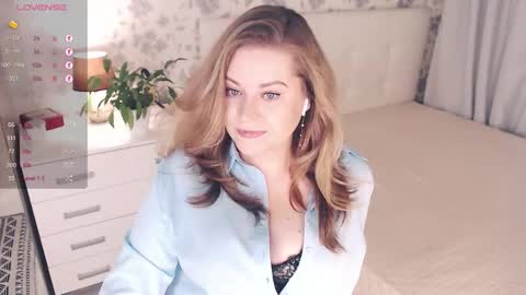 Helena Bonham online show from October 2025 07:01:01 PM