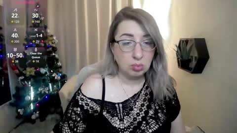 helenenigma online show from January 2026 07:50:02 PM