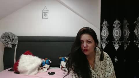 helenhh online show from February 2025 10:27:02 AM