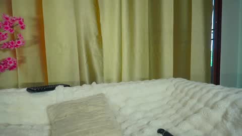 Snapshot of helenhis chatting on May 2026 02:18:02 AM Helenn online show from May 2026 02:18:02 AM