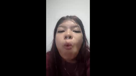 Snapshot of helenoliveira76340912 chatting on April 2026 05:29:02 AM helenoliveira76340912 online show from April 2026 05:29:02 AM