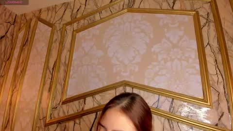 Helen or Hells online show from March 2026 12:33:02 PM