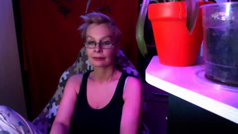 Helga online show from March 2026 05:13:02 PM