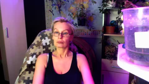 Helga online show from May 2026 09:56:02 PM
