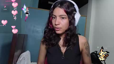 Helia Transfem and Amy online show from October 2025 06:19:02 PM