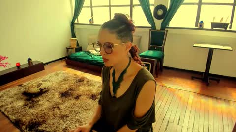 Heliconia online show from January 2026 05:39:01 PM