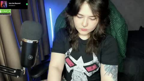 Red online show from May 2026 08:28:02 PM