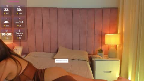 Snapshot of hellen_mckenzie chatting on October 2025 05:48:02 AM hellen_mckenzie online show from October 2025 05:48:02 AM