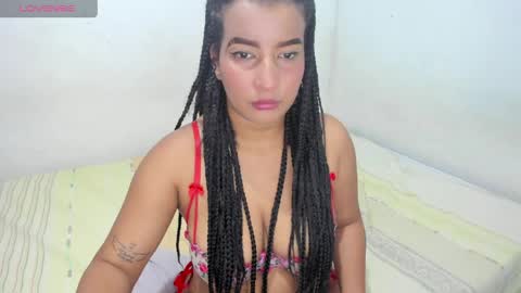 hellen_scot_ online show from May 2026 01:22:02 AM