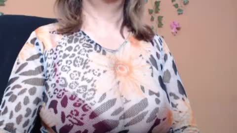 Snapshot of hellensextits chatting on December 2024 08:07:02 AM hellen online show from December 2024 08:07:02 AM