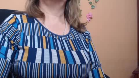 Snapshot of hellensextits chatting on January 2025 10:57:02 PM hellen online show from January 2025 10:57:02 PM