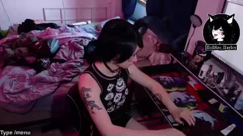 Snapshot of hellfire_girl chatting on June 2026 01:15:01 AM Hayley online show from June 2026 01:15:01 AM