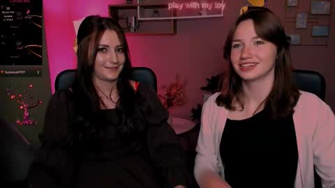 Helli online show from October 2025 09:49:02 PM