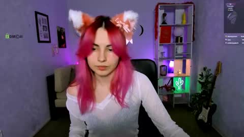 Snapshot of helli_belli chatting on May 2026 07:18:01 PM Helli online show from May 2026 07:18:01 PM
