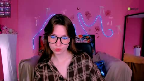 Snapshot of helli_belli chatting on May 2026 07:22:02 PM Helli online show from May 2026 07:22:02 PM