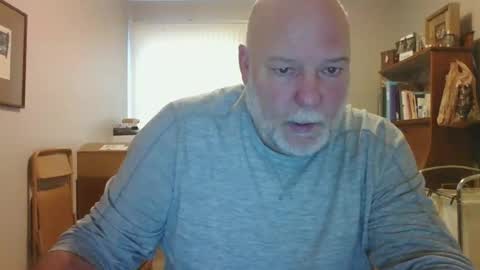 helloforfun111 online show from December 2024 07:03:02 PM