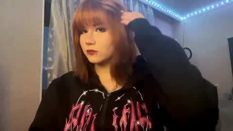 Snapshot of hellokinki chatting on May 2026 06:16:02 PM hellokinki online show from May 2026 06:16:02 PM
