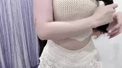 hellokitty_sexy online show from May 2026 12:05:01 AM
