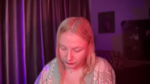 Snapshot of hellyriddle chatting on December 2025 07:15:02 AM DeleteyourSadness online show from December 2025 07:15:02 AM