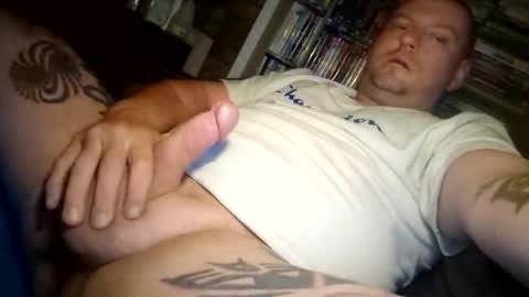 Snapshot of helpmecumhard4uxxx chatting on April 2026 06:52:02 PM helpmecumhard4uxxx online show from April 2026 06:52:02 PM