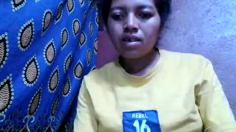 henitsaldy online show from October 2025 07:02:01 PM