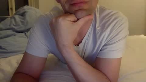 Henryhipster  sub  spank useme new Europe Twink kiss first fit kinky naughty online show from March 2026 07:25:01 PM