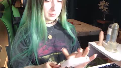 Hentaishiing online show from October 2025 04:38:02 PM