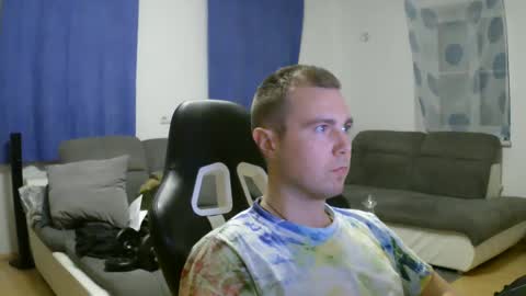 Snapshot of herbstenden chatting on February 2025 06:42:02 PM John Pearl online show from February 2025 06:42:02 PM