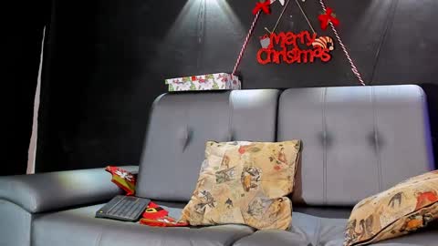 Snapshot of herculeswheeler chatting on December 2024 10:28:02 PM Hercules online show from December 2024 10:28:02 PM