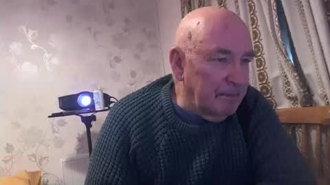 mature online show from November 2025 09:25:02 PM