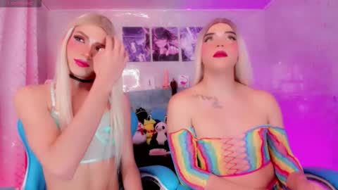 Snapshot of hermione_and_penny chatting on March 2026 03:41:02 AM hermione and penny online show from March 2026 03:41:02 AM