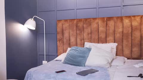 Snapshot of hermionescott chatting on December 2024 01:08:02 PM Hermione Scott online show from December 2024 01:08:02 PM